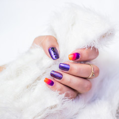 Purple manicure with white background degrade