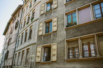 Fototapeta na wymiar Walls and windows: historic district of Geneva, Switzerland