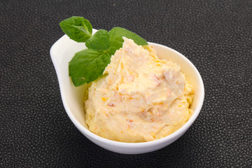 Curd with dry apricot