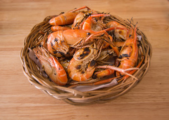 grill shrimps , River Shrimps burn