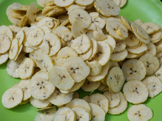 Thinly sliced bananas for cooking chips in Kochi, Kerala