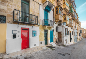 Fototapeta premium Valletta, Malta - Old houses in capital city of Malta
