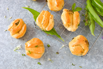 Bärlauch-Zupf-Brötchen