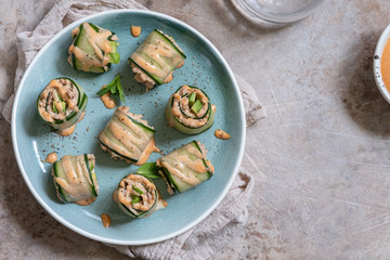 Cucumber roll with tuna, avocado and mayo chili sauce