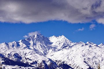 Fototapeta na wymiar Les arcs - massif du Mont Blanc