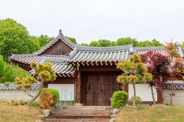 Obraz premium Traditional Korean style architecture at Hanok , South Korea. Traditional Korean house.