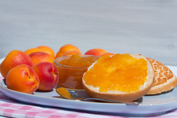 Tasty apricot sandwich.