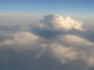 Fototapeta na wymiar ドラマチックな雲