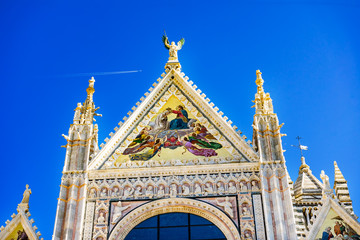 Facade Christ Crowning Mary Cathedral Siena Italy