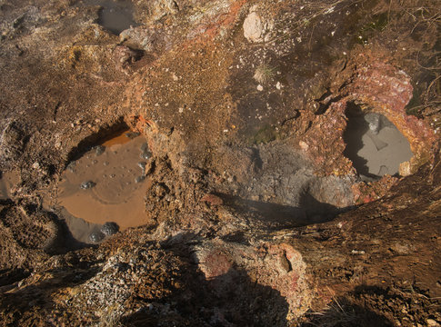Blasen und Dampf &uuml;ber Schlammloch bei Reykjadalur