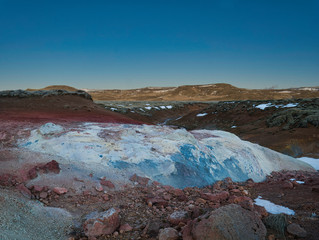 Farben und Formen im Geothermalgebiet Seltun