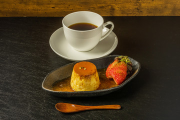 手作りカスタードプリン　homemade custard pudding