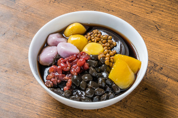 台湾の漢方黒ゼリー　Licorice black jelly Taiwanese dessert
