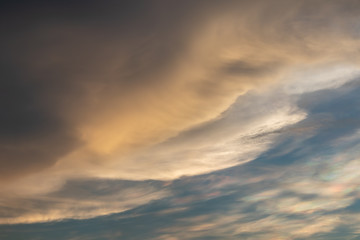 Obraz premium Clouds and sky at sunset