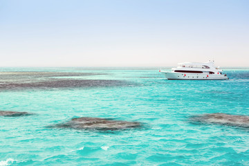 Fototapeta na wymiar White sandy island seascape Red Sea Motor Yacht Cruises