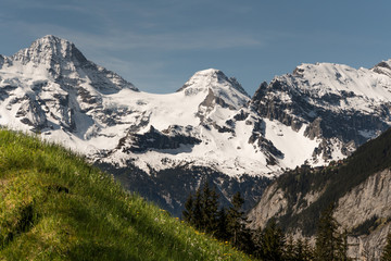 Fototapeta na wymiar Enchanted Lauterbrunnen valley 