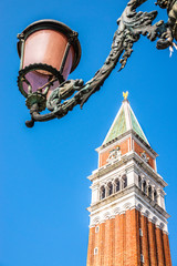 Fototapeta na wymiar campanile at st marks square