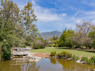 Obraz premium Nature landscape with mountain and pond view