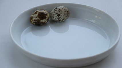 quail eggs, yolk, tomato,