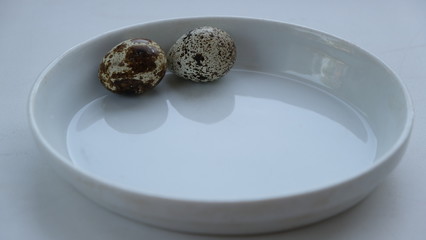 quail eggs, yolk, tomato,