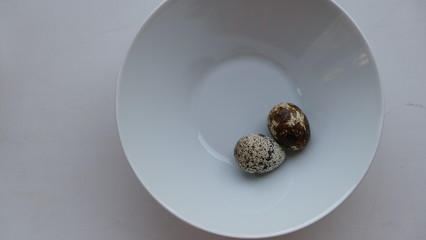 quail eggs, yolk, tomato,