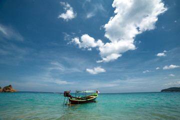Naklejka na ściany i meble Boat in sea at Thailand