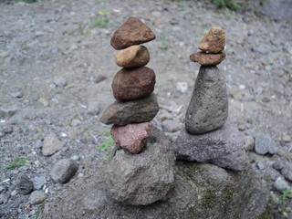 Fototapeta na wymiar learn the art of stacking stones