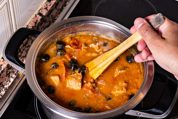 Cocinando