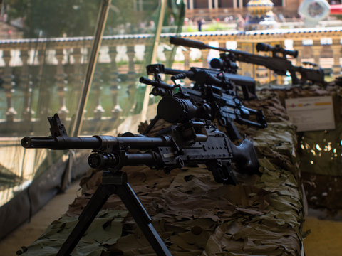 armas del ejercito espa&ntilde;ol