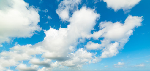 Obraz premium Soft clouds in the summertime