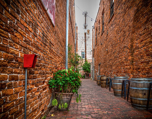 Narrow backstreet in old town Fort Myers