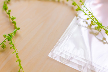 ポリプロピレンの透明な袋