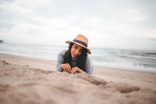 woman wearing hat