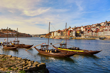 Obraz premium Typical portuguese wooden boats, called 