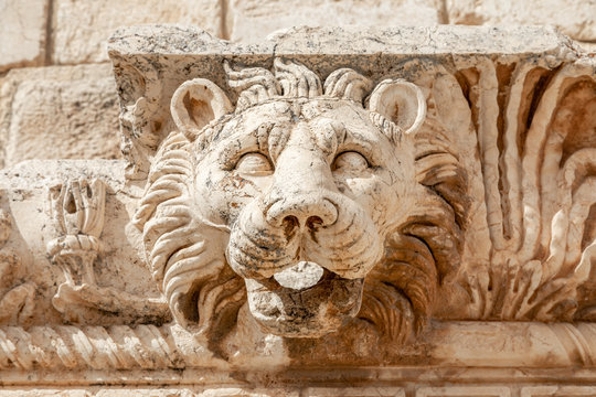 Head of the lion, Roman wall ornament at Bacchus temple, Bekaa Valley, Baalbek, Lebanon