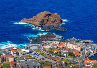 Ilh&eacute;u Mole Island