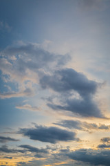 Obraz premium clouds and sky before sunset background