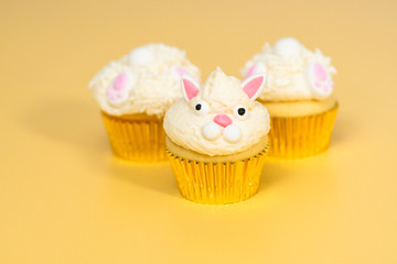 Baking cupcakes