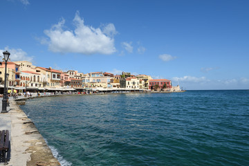Fototapeta na wymiar Alter Venezianischer Hafen in Chania