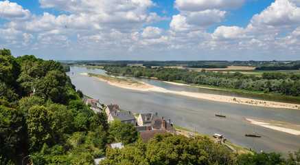 Fototapeta na wymiar Riverbed of the Loire, in Chaumont-sur-Loire