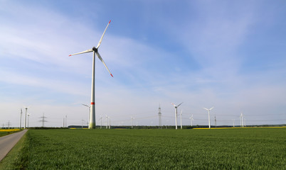 Wind engines in the fields in Germany