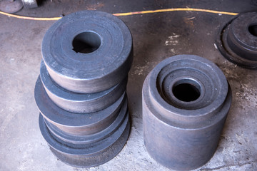 Machined cast iron machine parts