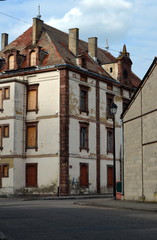 Fototapeta na wymiar Leerstehende Kaserne in Neuf-Brisach