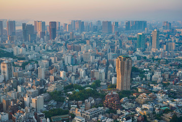 Fototapeta premium 早朝の東京（南麻布、品川方面）（撮影は六本木ヒルズ）