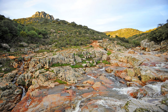 Cascada de La Batanera o "Chorrera de los Batanes" cerca del pueblo de Fuencaliente en el Parque Natural Valle de Alcudia y Sierra Madrona, provincia de Ciudad Real Castilla la Mancha Espa&ntilde;a