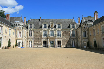 Fototapeta na wymiar Lorie castle in La Chapelle-sur-Oudon (France)