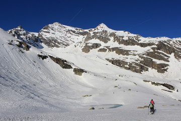 Fototapeta na wymiar ski de randonnée