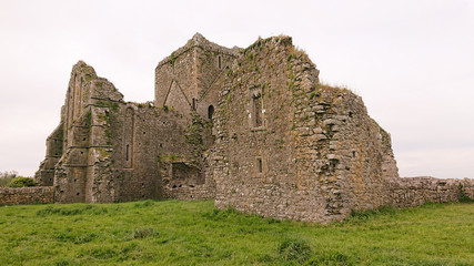 Fototapeta na wymiar Ancient ruin at the Rock of Cashel in Ireland