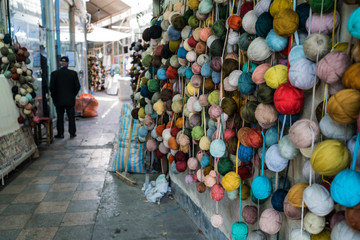 Karpetmaking in Täbriz with wool