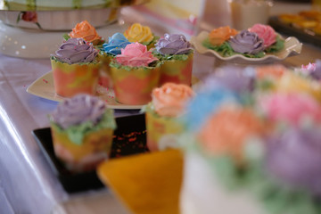 wedding birthday cupcakes with sweet rose flower